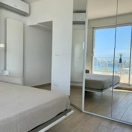 Lägenhet Penthouse With A Sea View In *