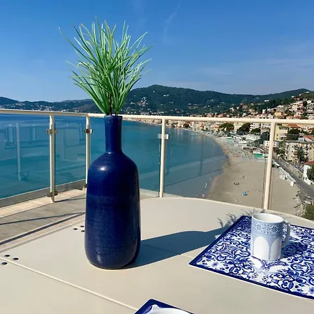 شقة Penthouse With A Sea View In *