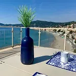 Daire Penthouse With A Sea View In *