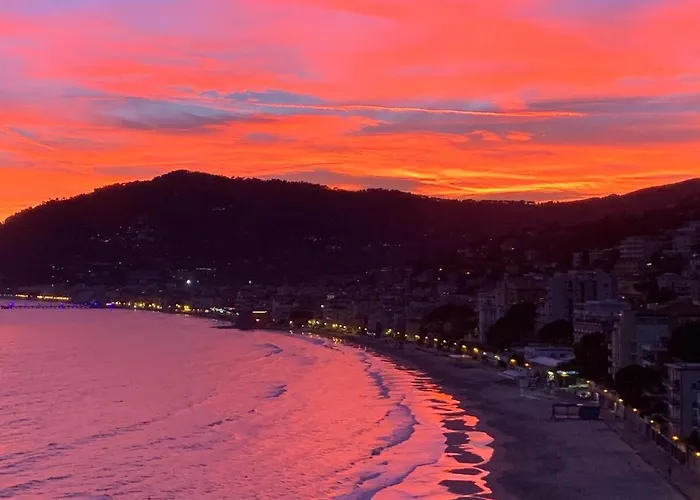 Apartament Penthouse With A Sea View In Alassio