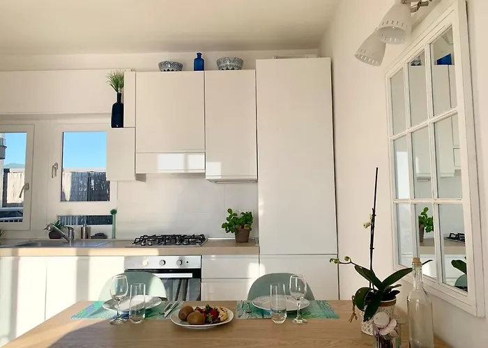 Penthouse With A Sea View In Apartament